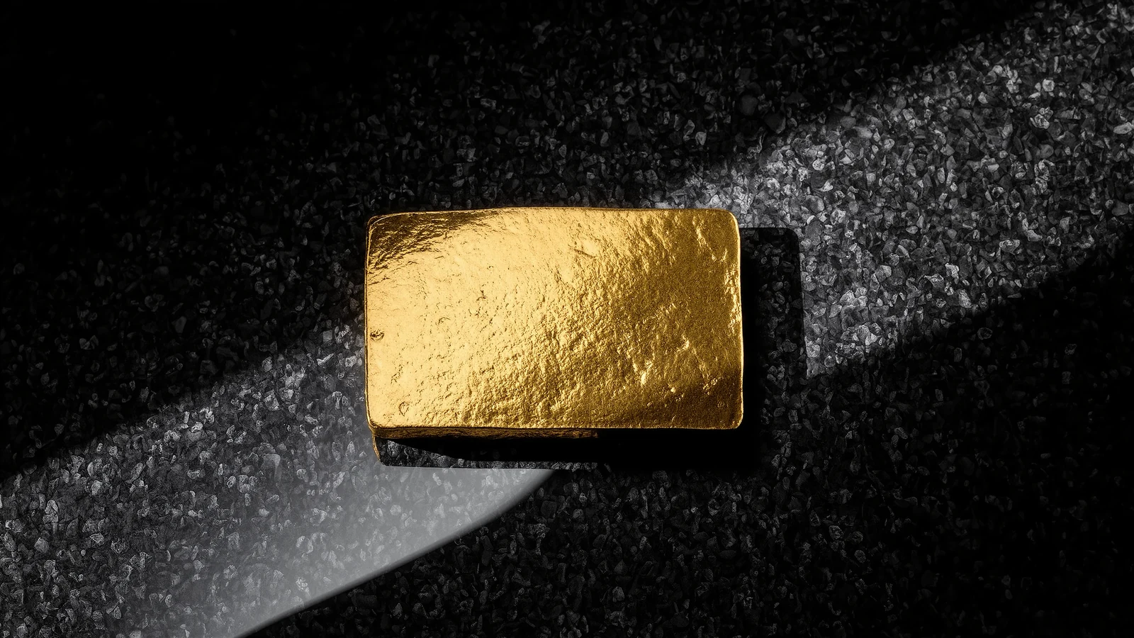 Selbstgemachte Goldbarren Lagerung: Ein DIY-Projekt